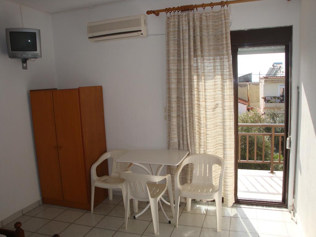 Filaktos Studios Skala Sotiros Buitenkant foto