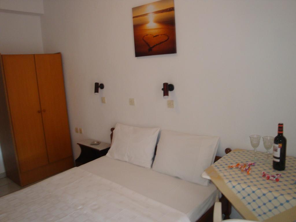 Filaktos Studios Skala Sotiros Buitenkant foto